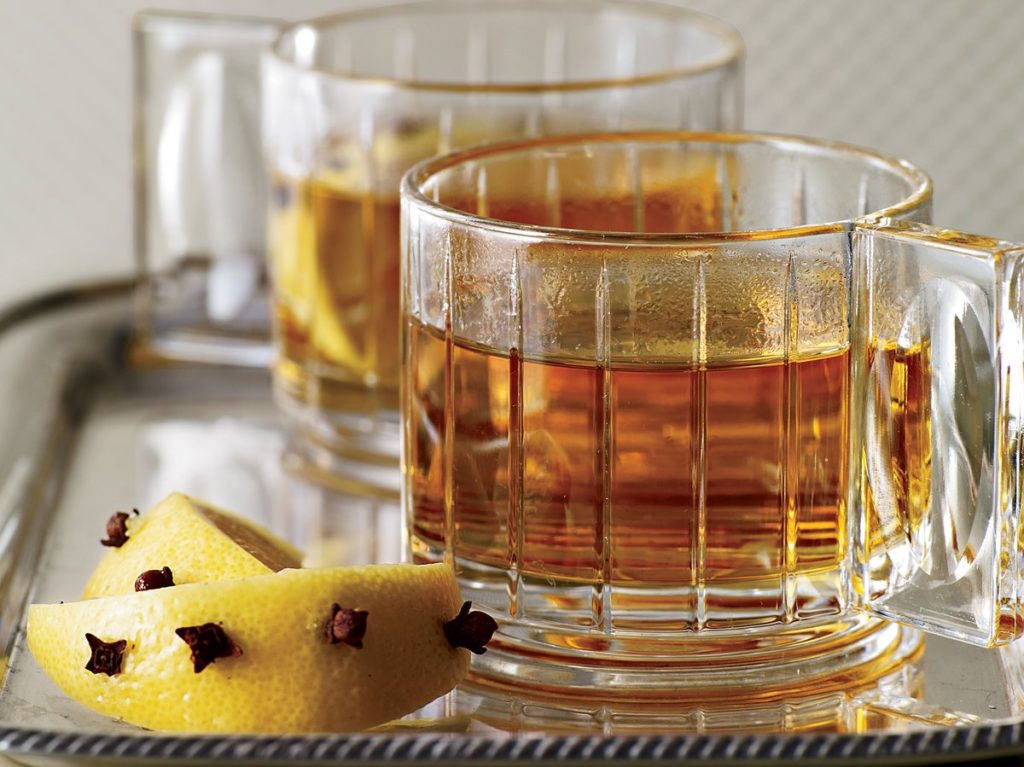 14 Delicious Alcoholic Drinks For The Times You’re Down With Cough